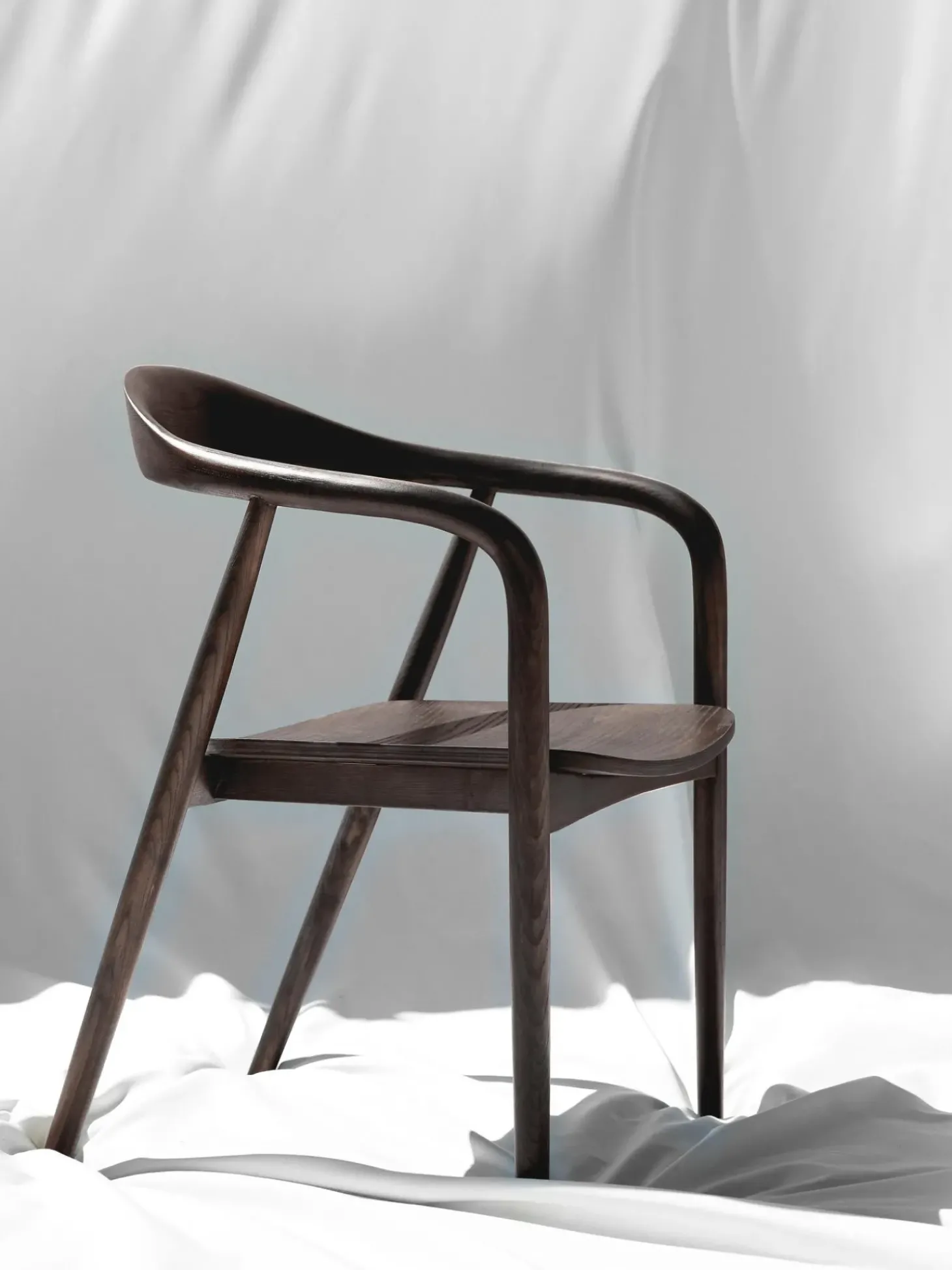 Silla Con Reposabrazos De Madera Angelina