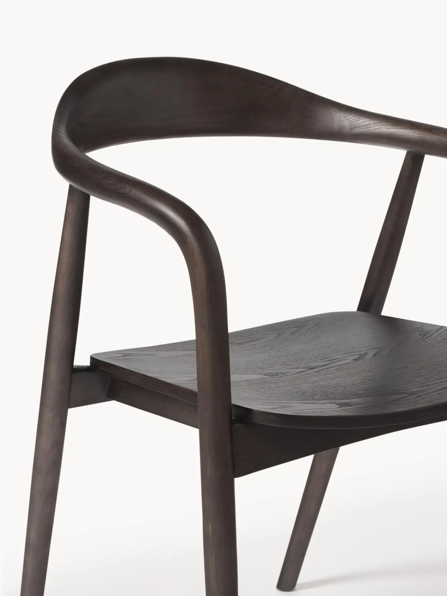 Silla Con Reposabrazos De Madera Angelina