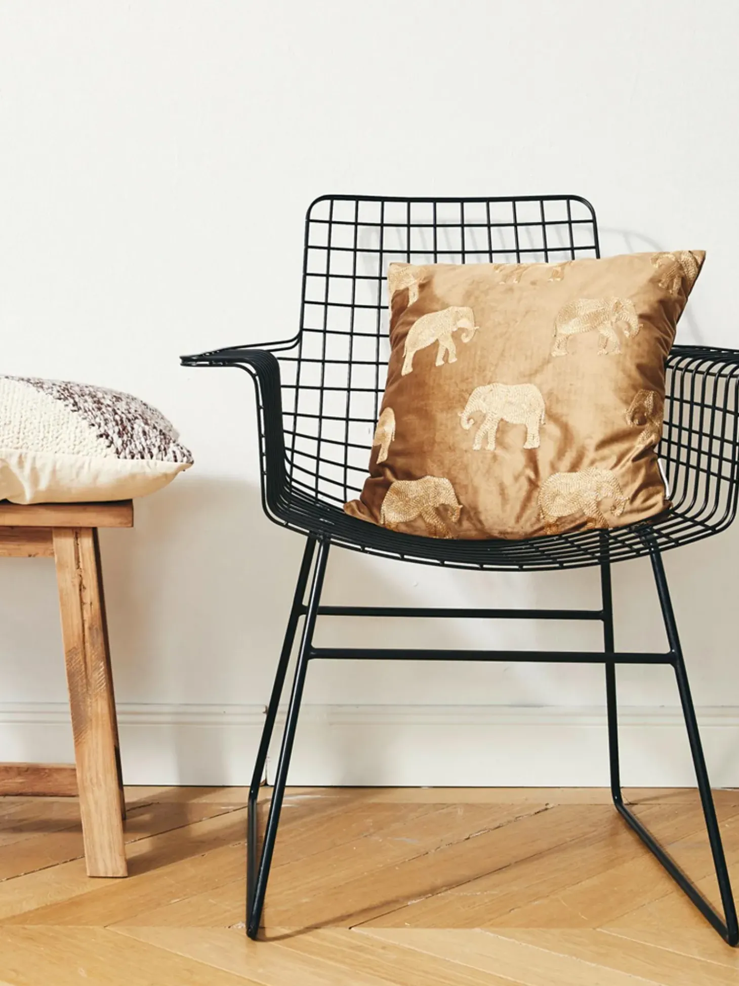 Silla Con Reposabrazos De Metal Wire