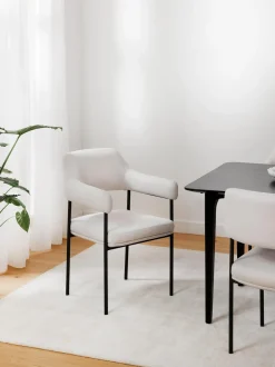 Silla Con Reposabrazos Tapizada Zoe